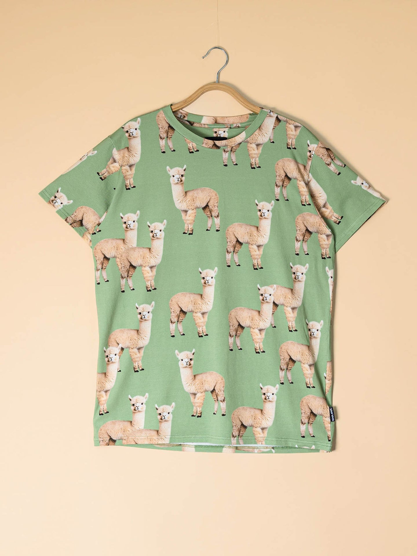 Alpaca Meadow T-shirt Unisex - SNURK