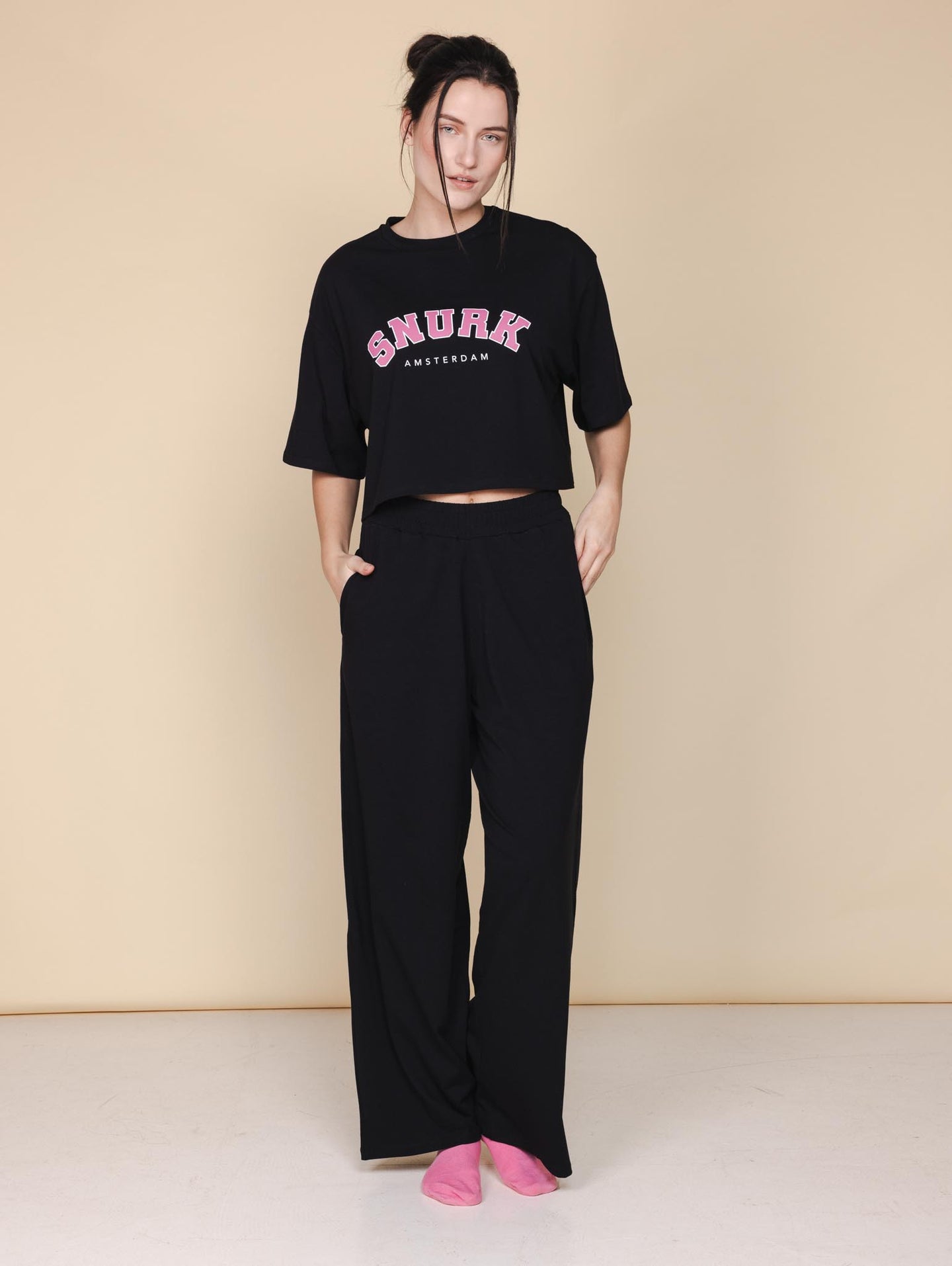 College Black Cropped T-Shirt Women