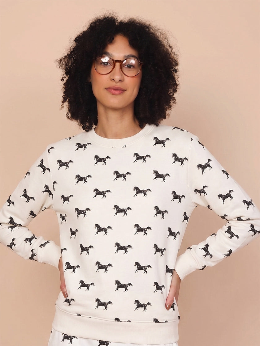 Black Horses White Sweater Dames