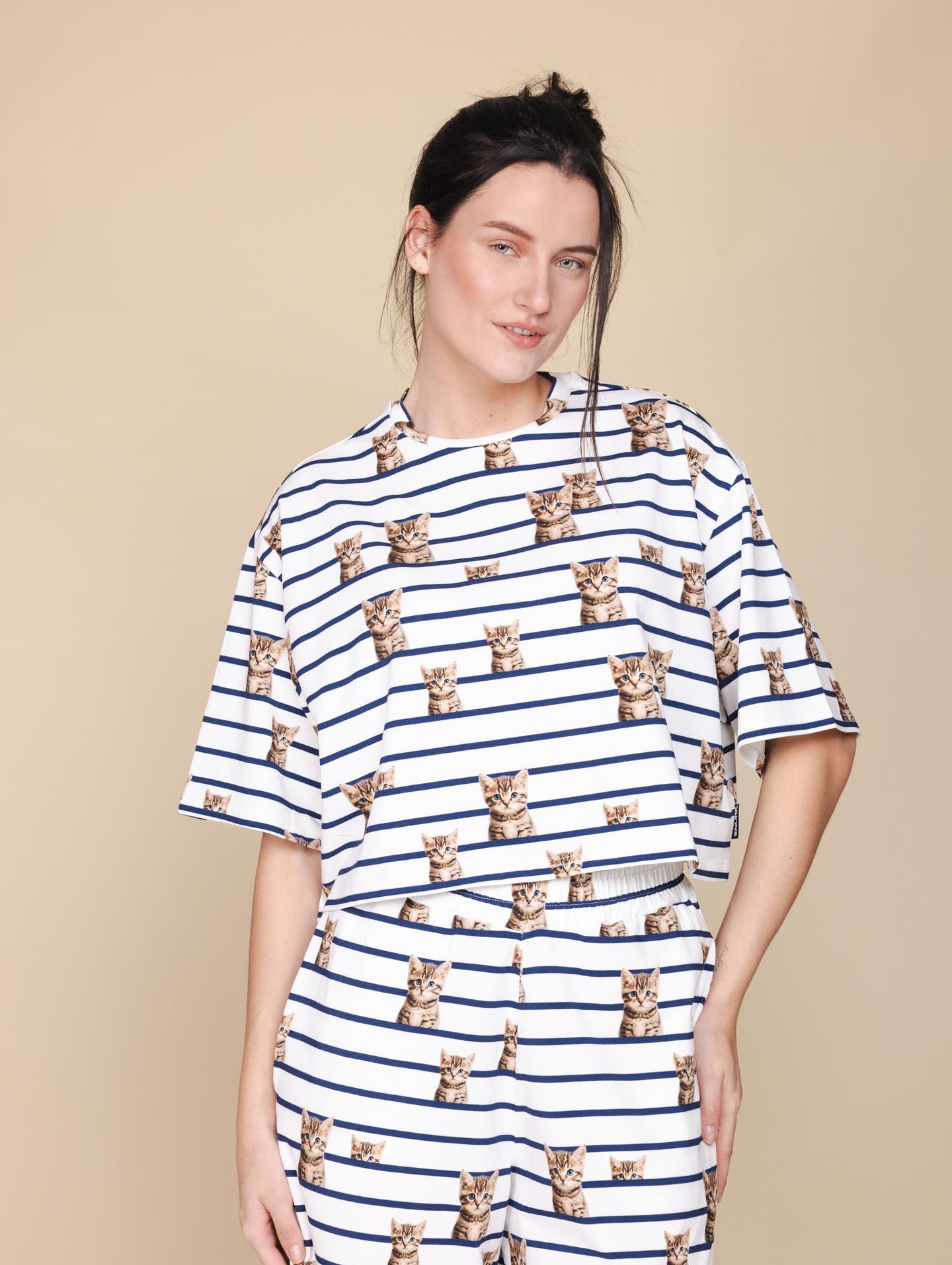 Bonjour Kitty Cropped T-Shirt Dames