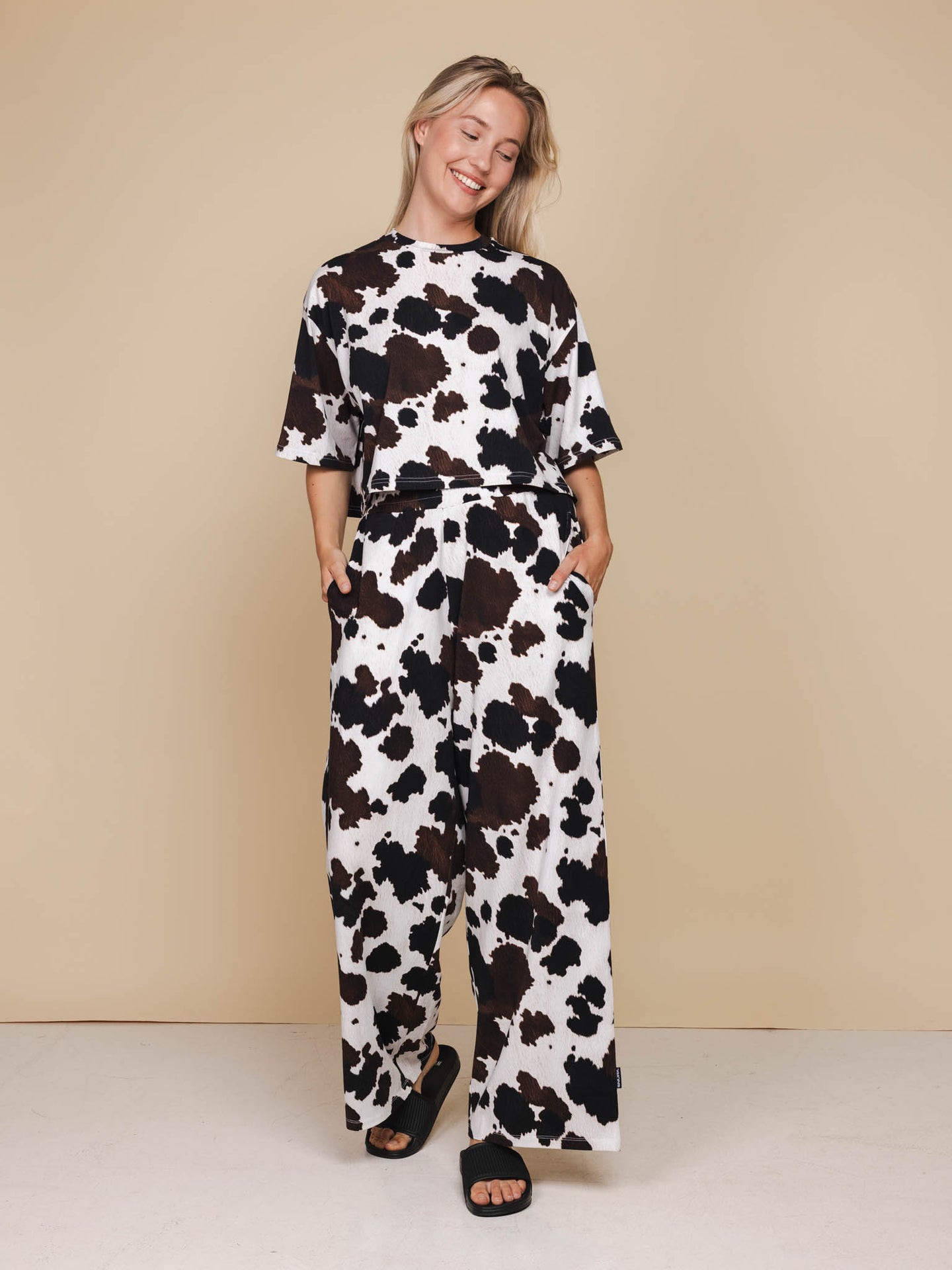 Cow Cropped T-shirt en Wijde broek set Dames - SNURK