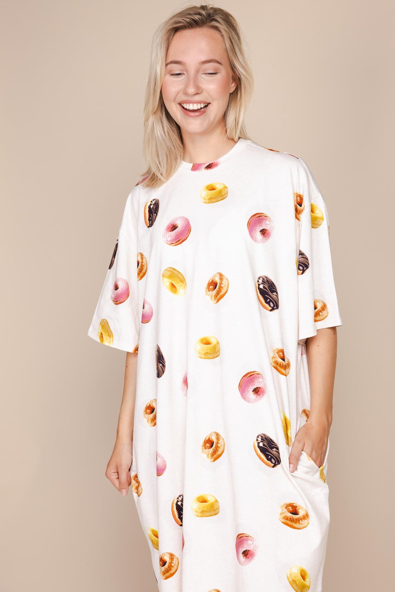 Donuts Relaxed Tee Dress Dames - SNURK