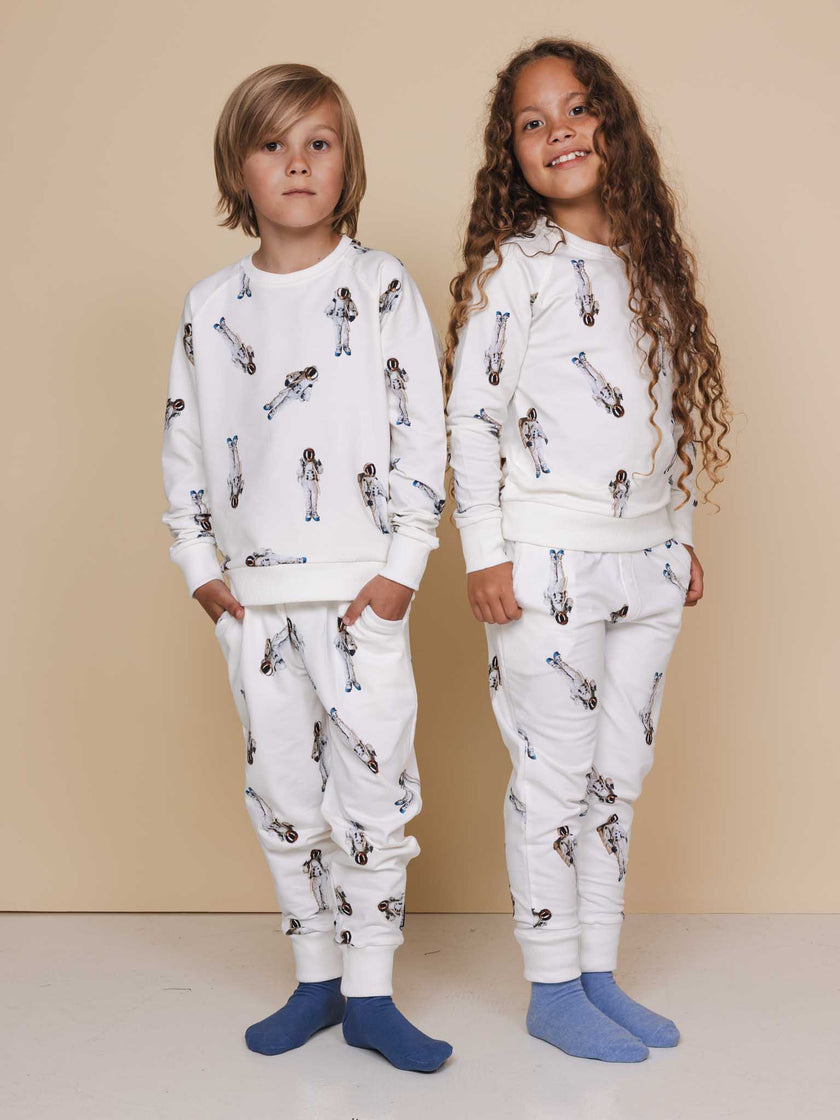 Astronaut sweater and pants for kids