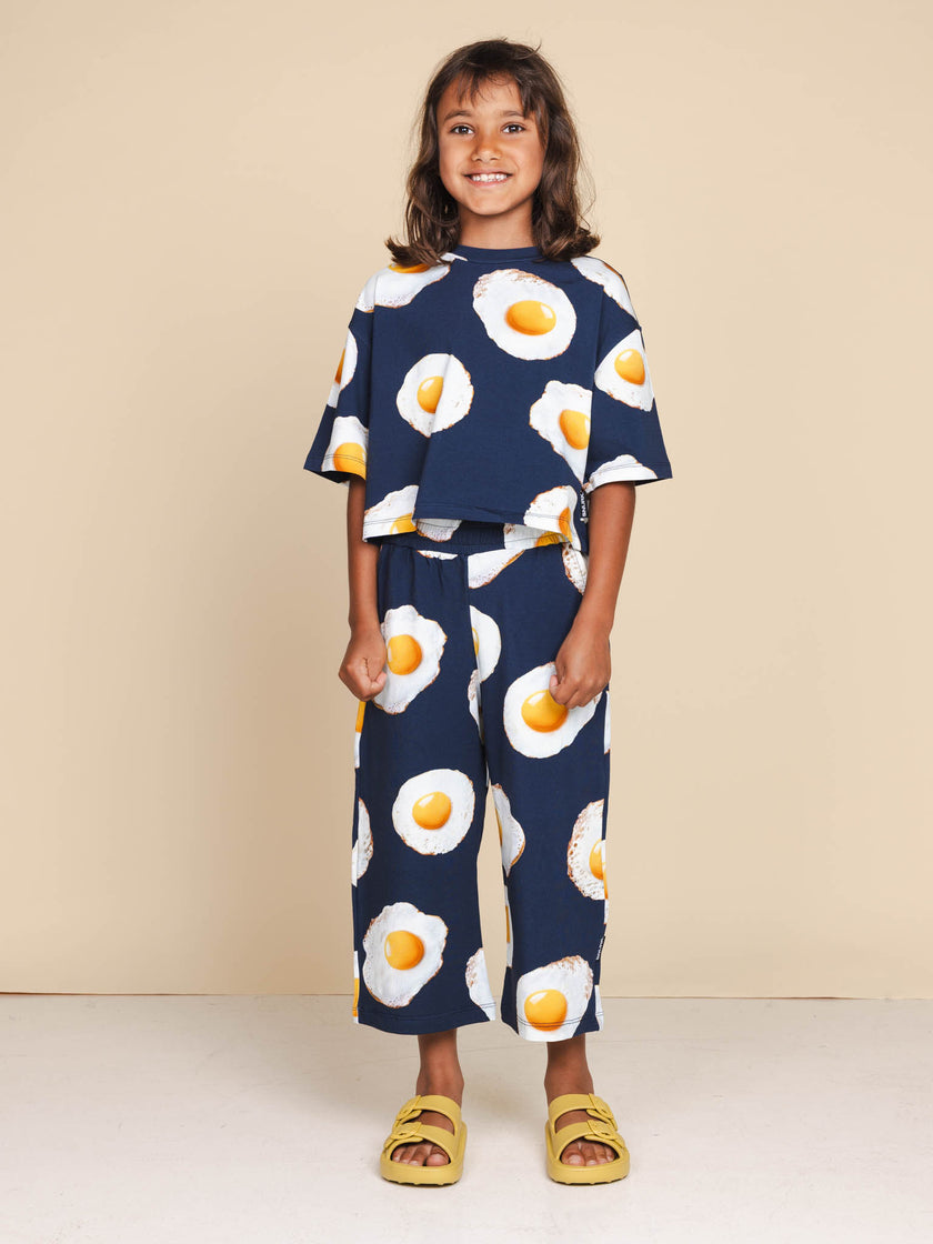 Eggs Navy Cropped T-shirt en Wijde broek set Kids