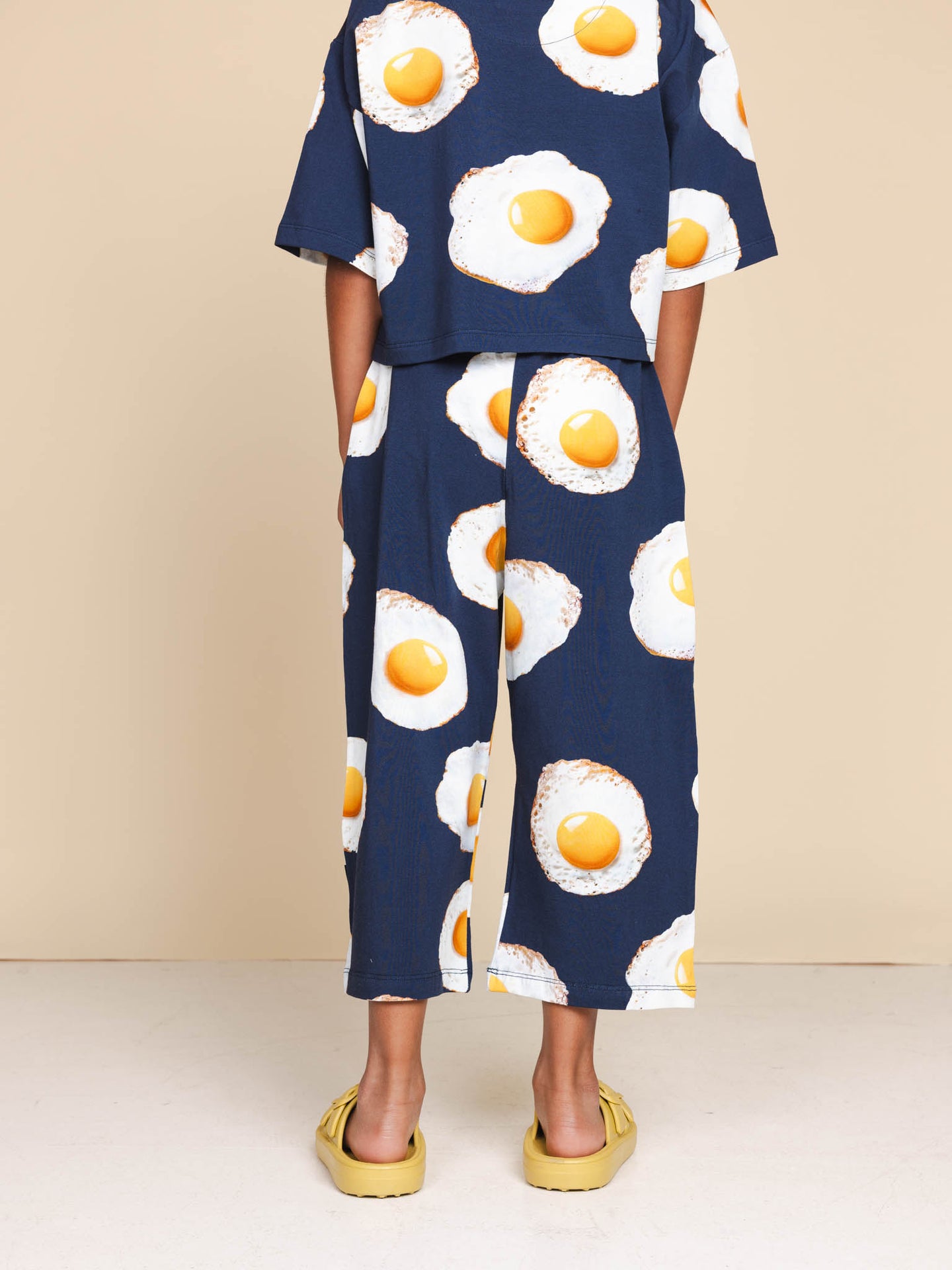 Eggs Navy Cropped T-shirt en Wijde broek set Kids - SNURK