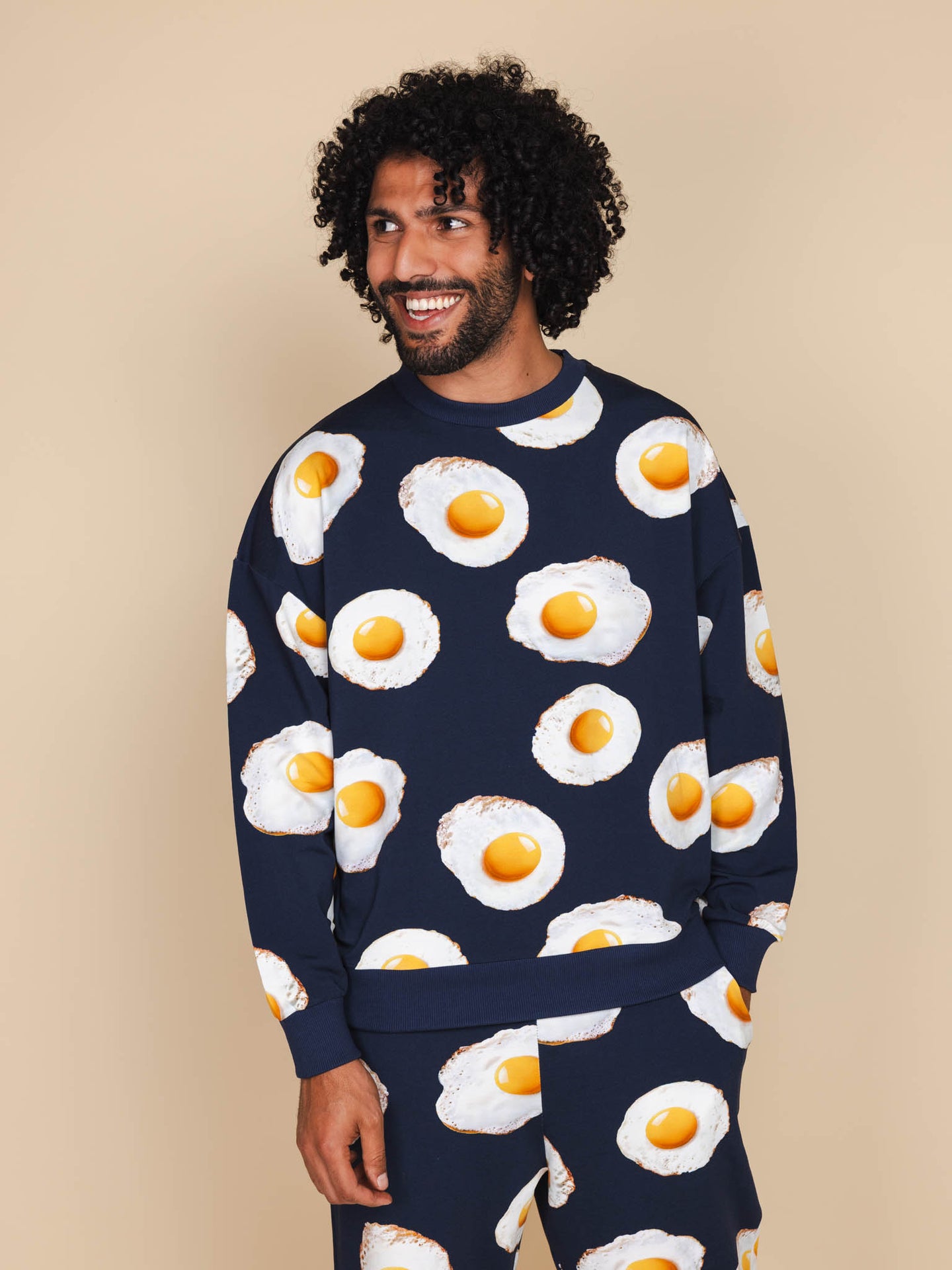 Eggs Navy Sweater Unisex - SNURK