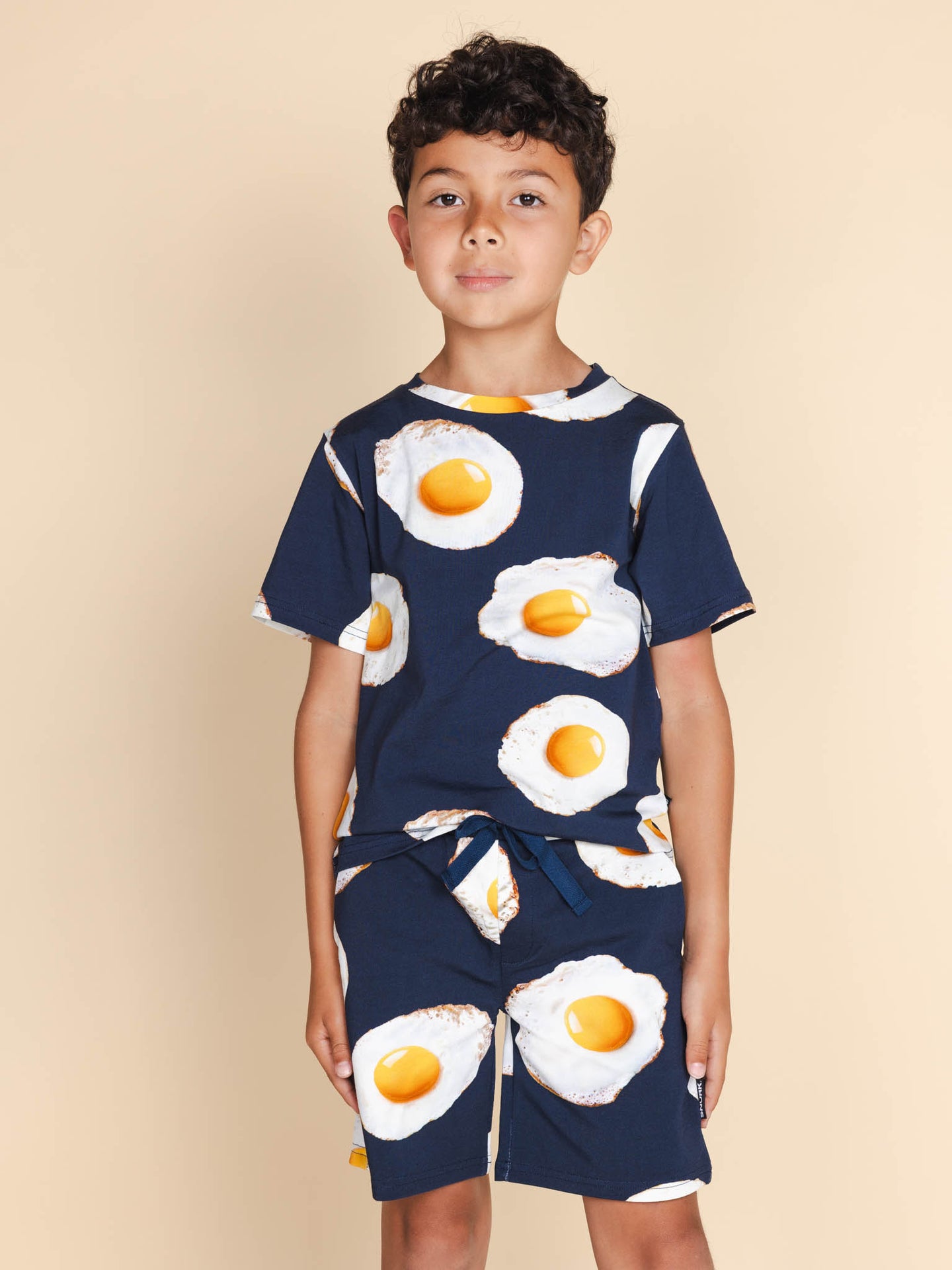 Eggs Navy T-shirt en Shorts set Kids - SNURK