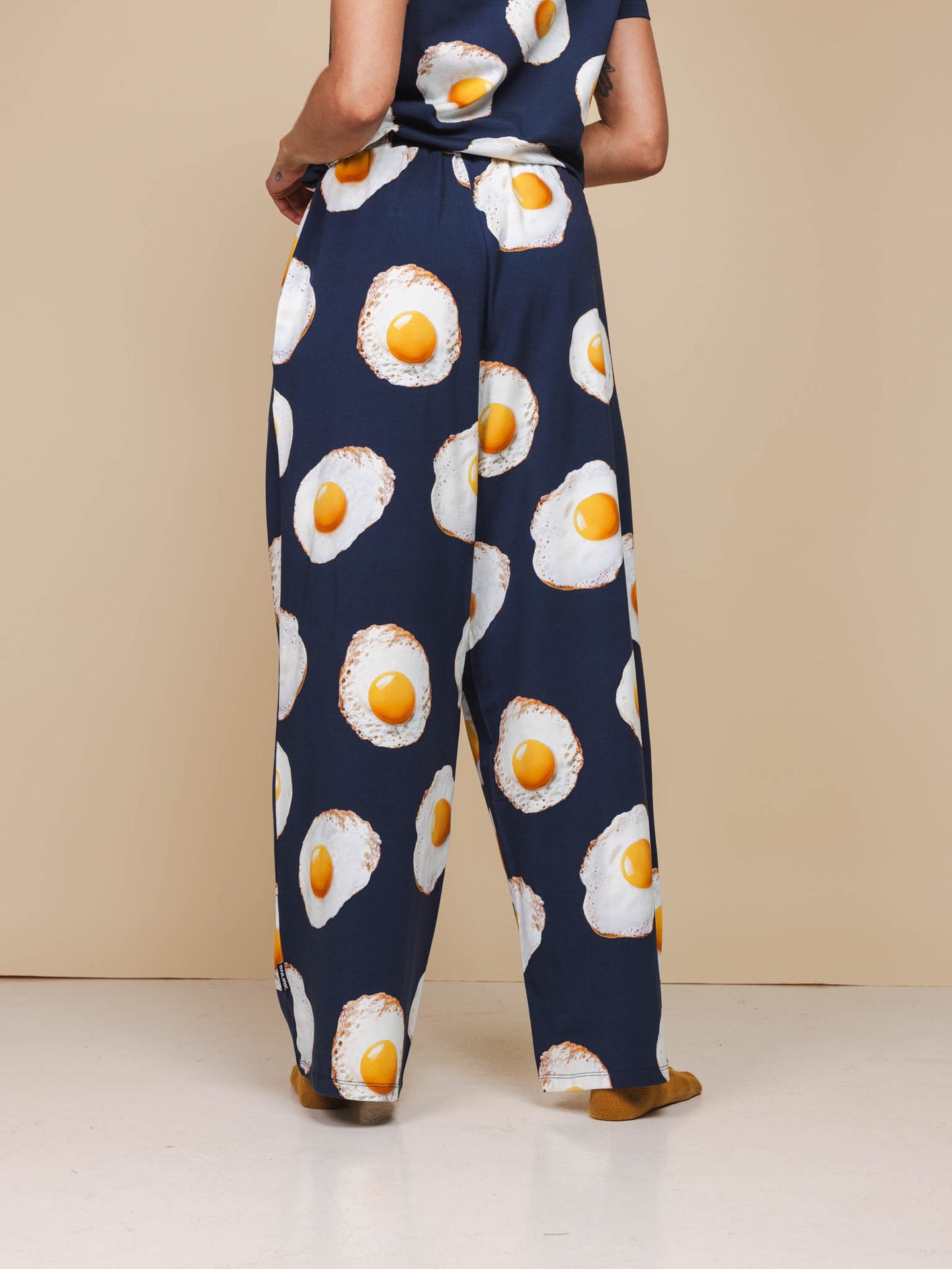 Eggs Navy V-neck T-shirt en Wijde broek set Dames - SNURK