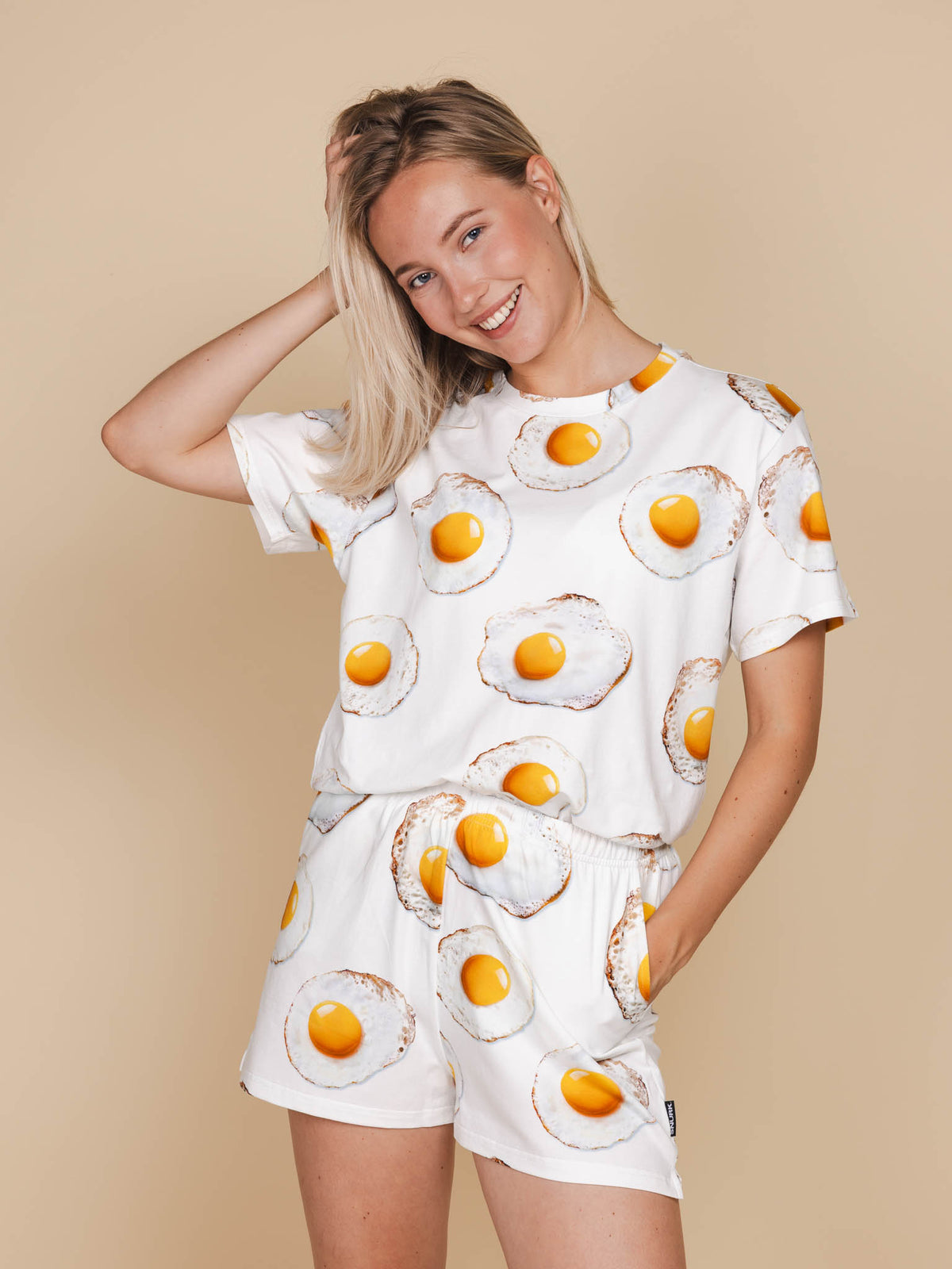 Eggs White Shorts Damen