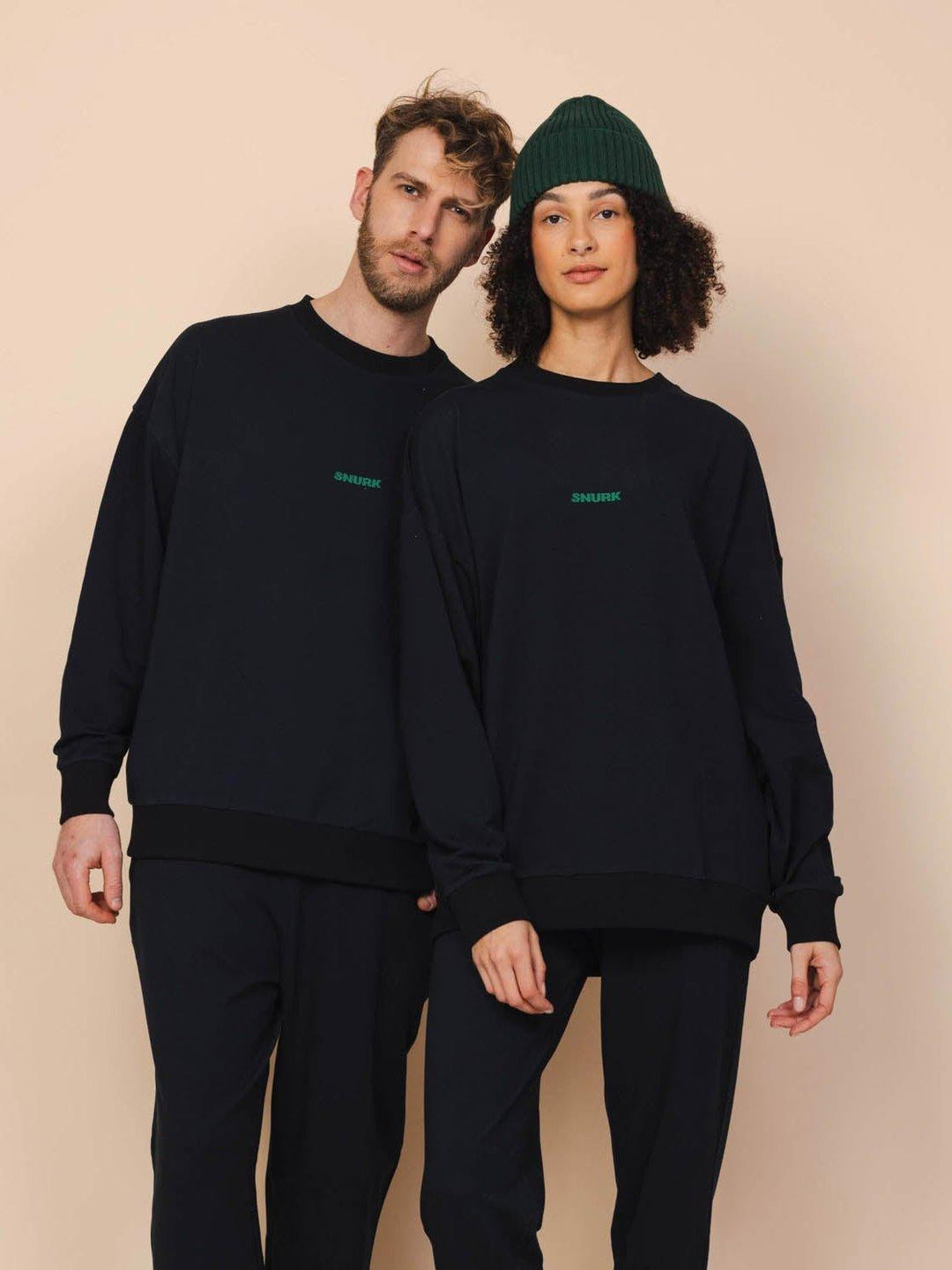 Black Sweater Unisex - SNURK