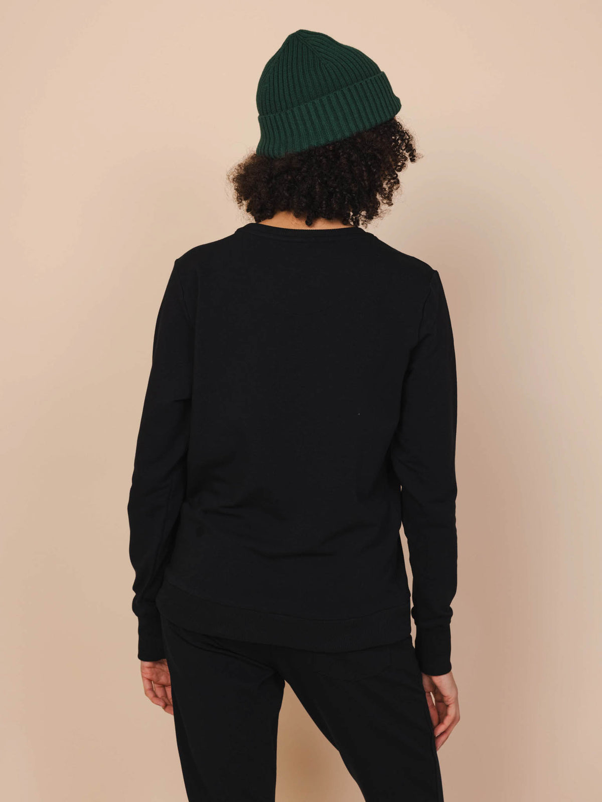 Black Sweater Dames