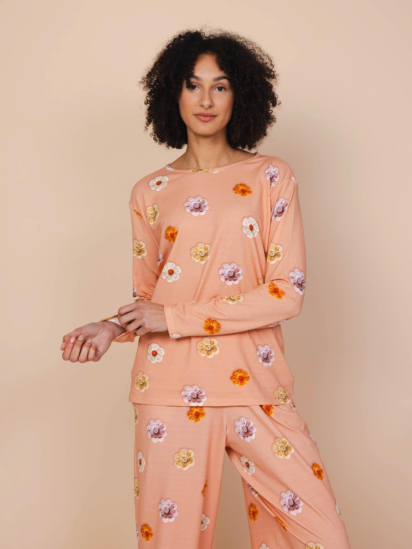 Flower Power Longsleeve T-shirt and Wide Pants set Women