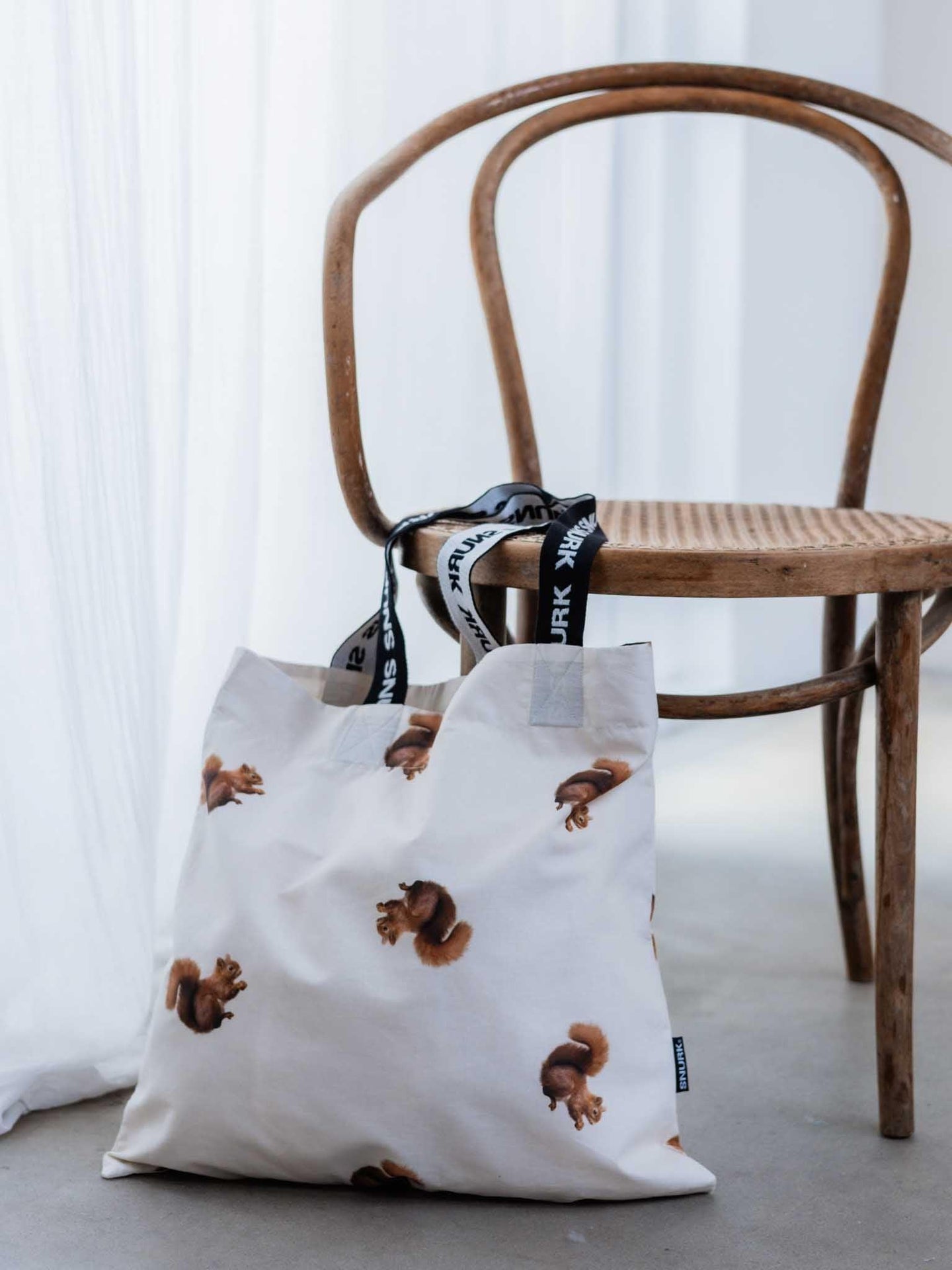 Squirrels Beige Shopper Medium