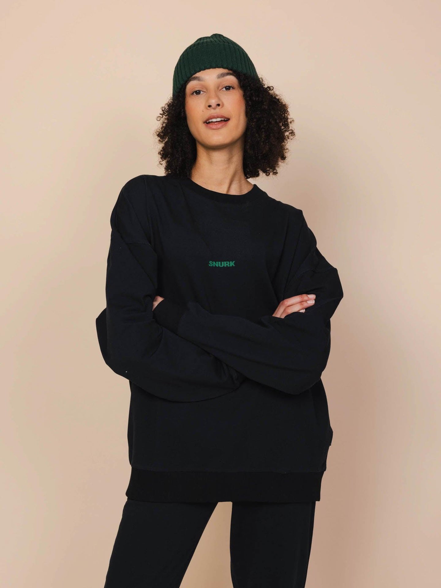 Black Sweater Unisex - SNURK