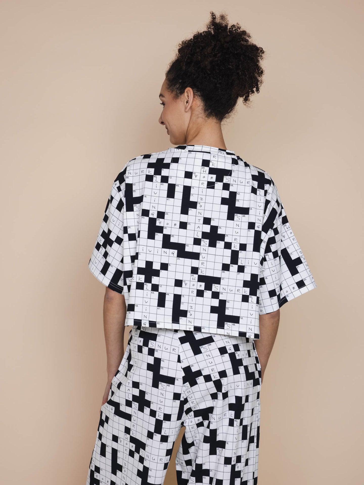 Crossword Cropped T-Shirt en Wijde broek set - SNURK