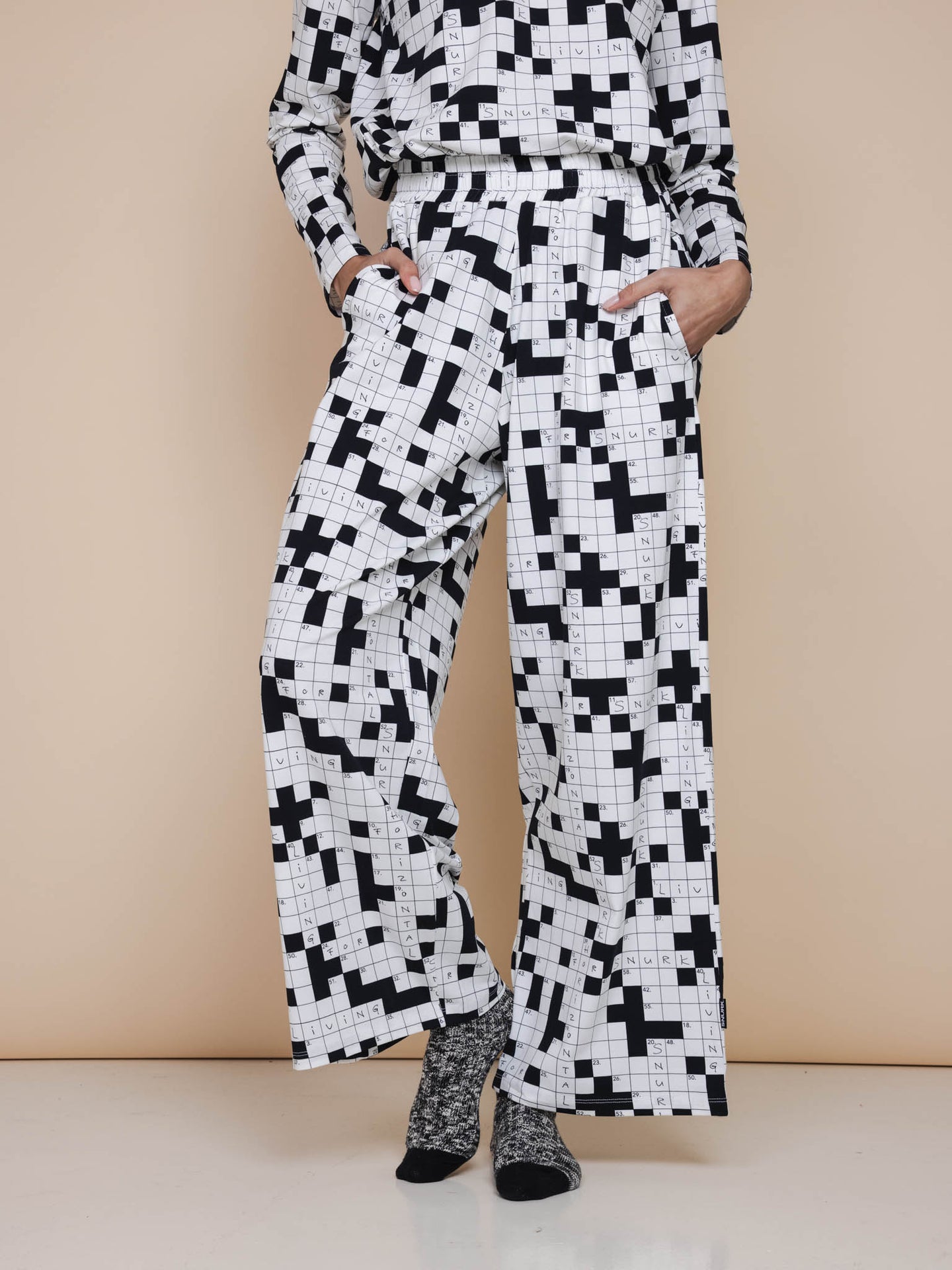 Crossword Long Sleeve T-shirt en Wijde broek set Dames - SNURK