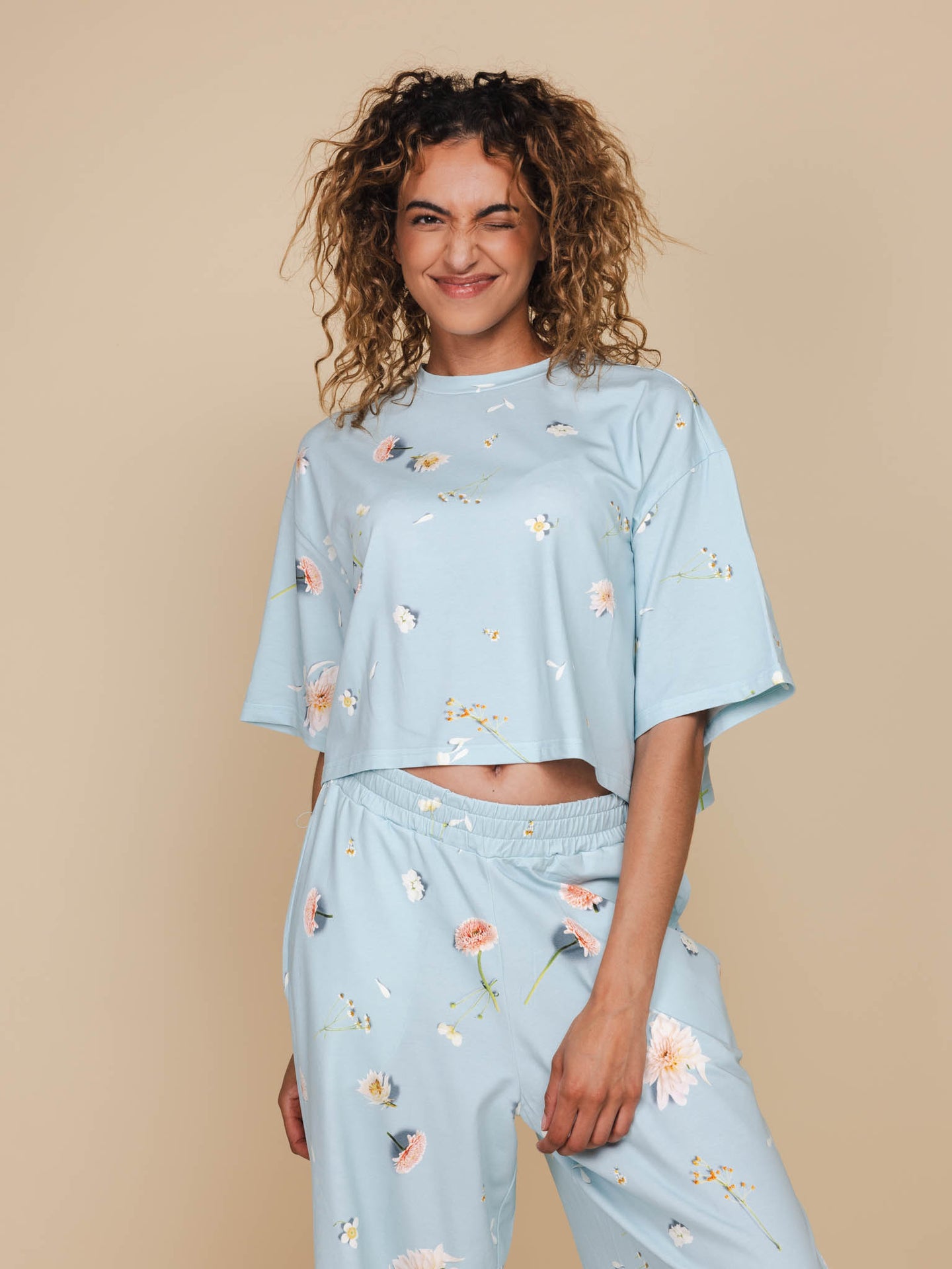 Hopeless Romantic Cropped T-shirt en Wijde broek set Dames - SNURK