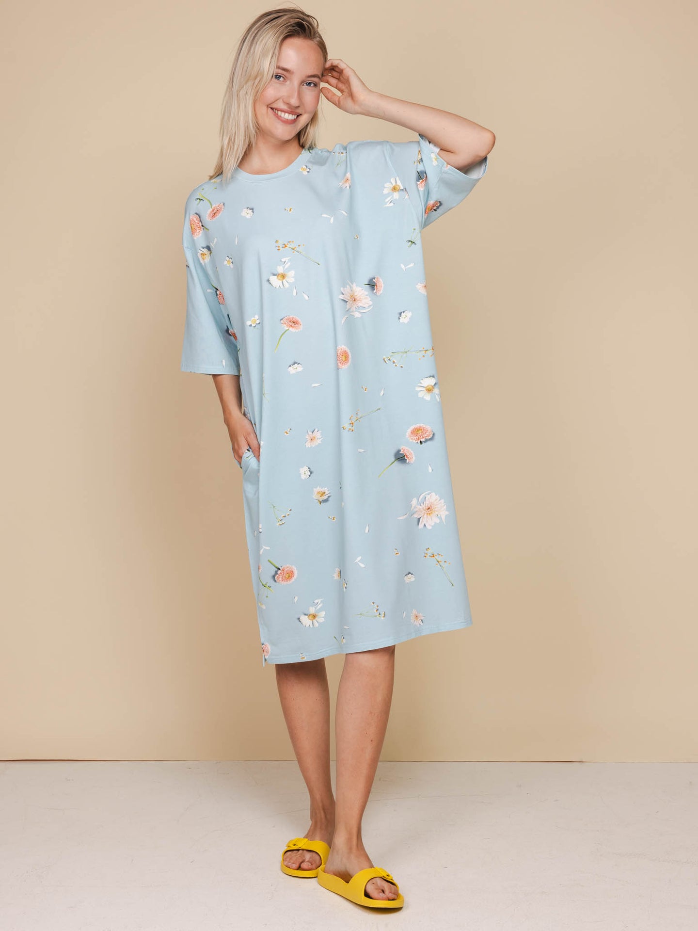 Hopeless Romantic Relaxed Tee Dress Dames - SNURK