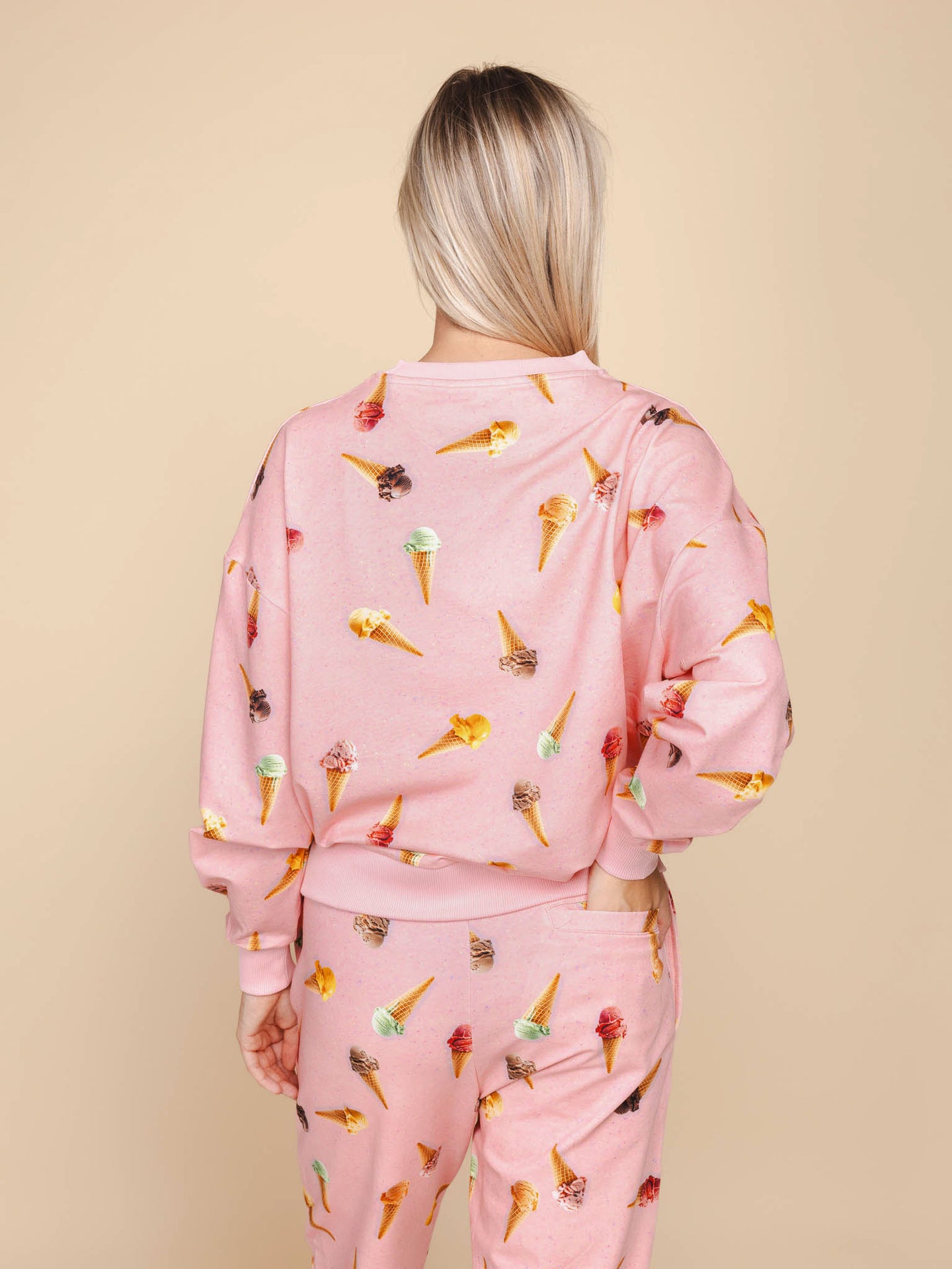 Ice Cream Cones Sweater Unisex - SNURK