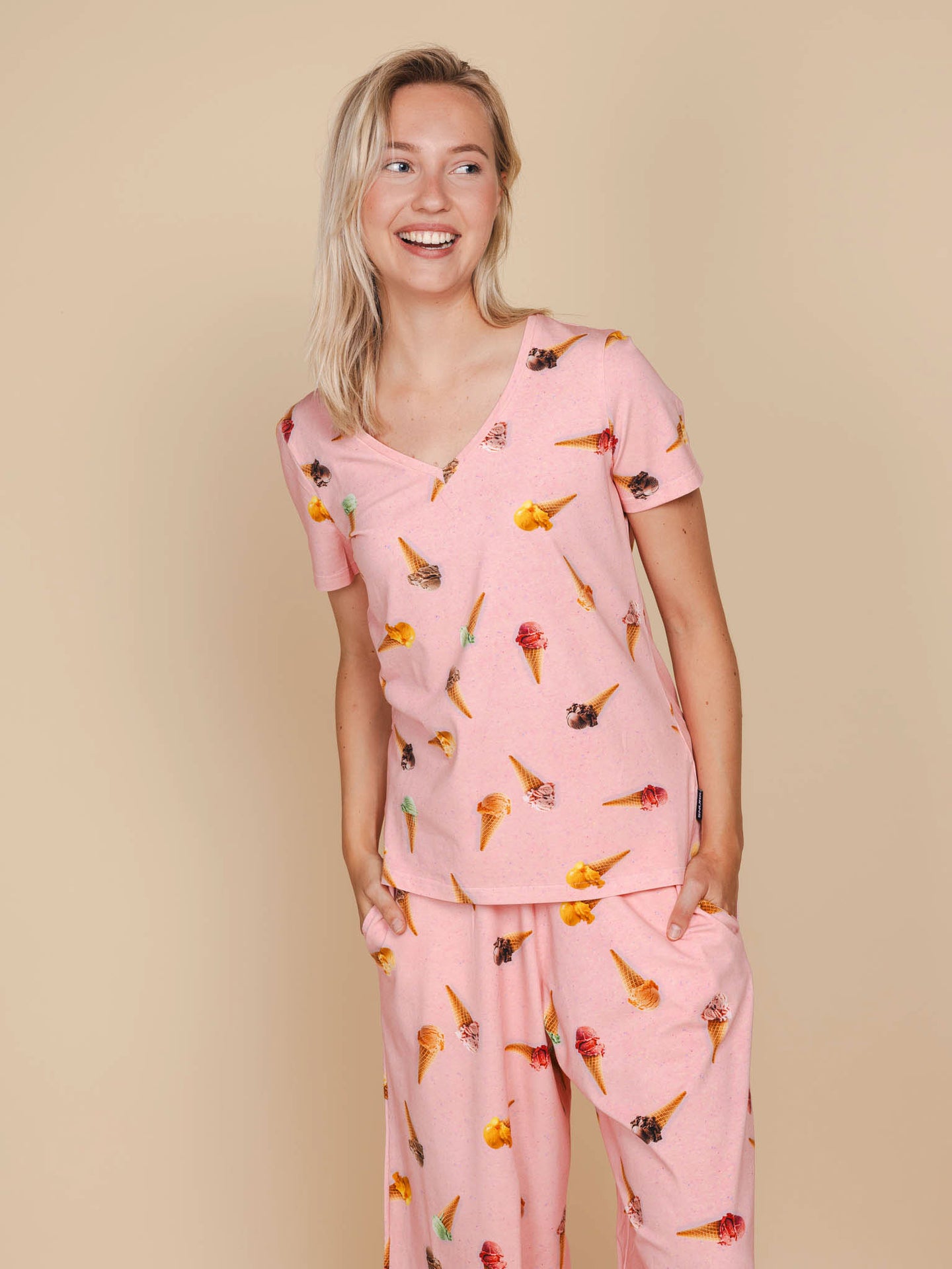 Ice Cream Cones V-neck T-shirt Dames - SNURK