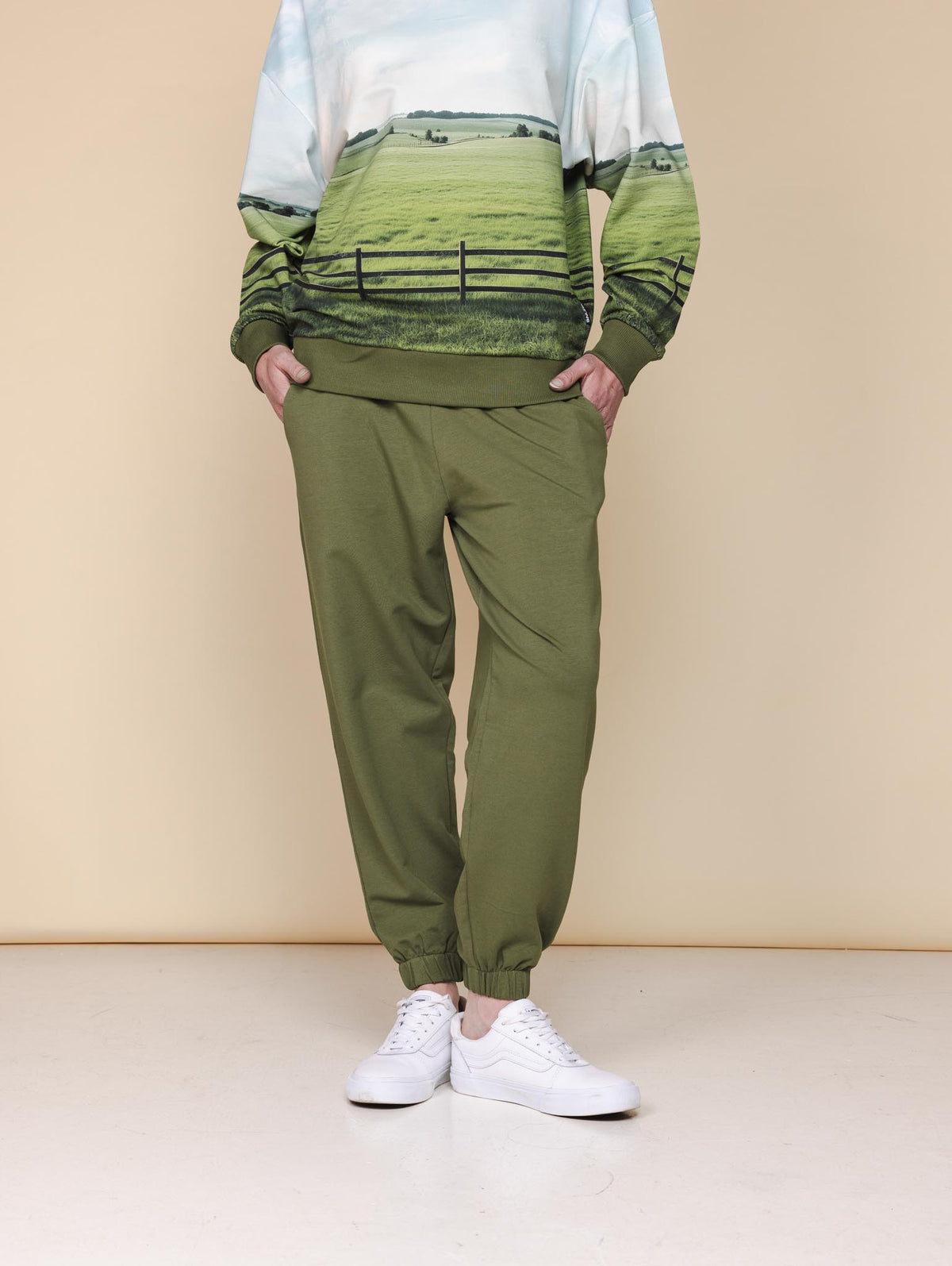 Meadow Green Hose Relaxed