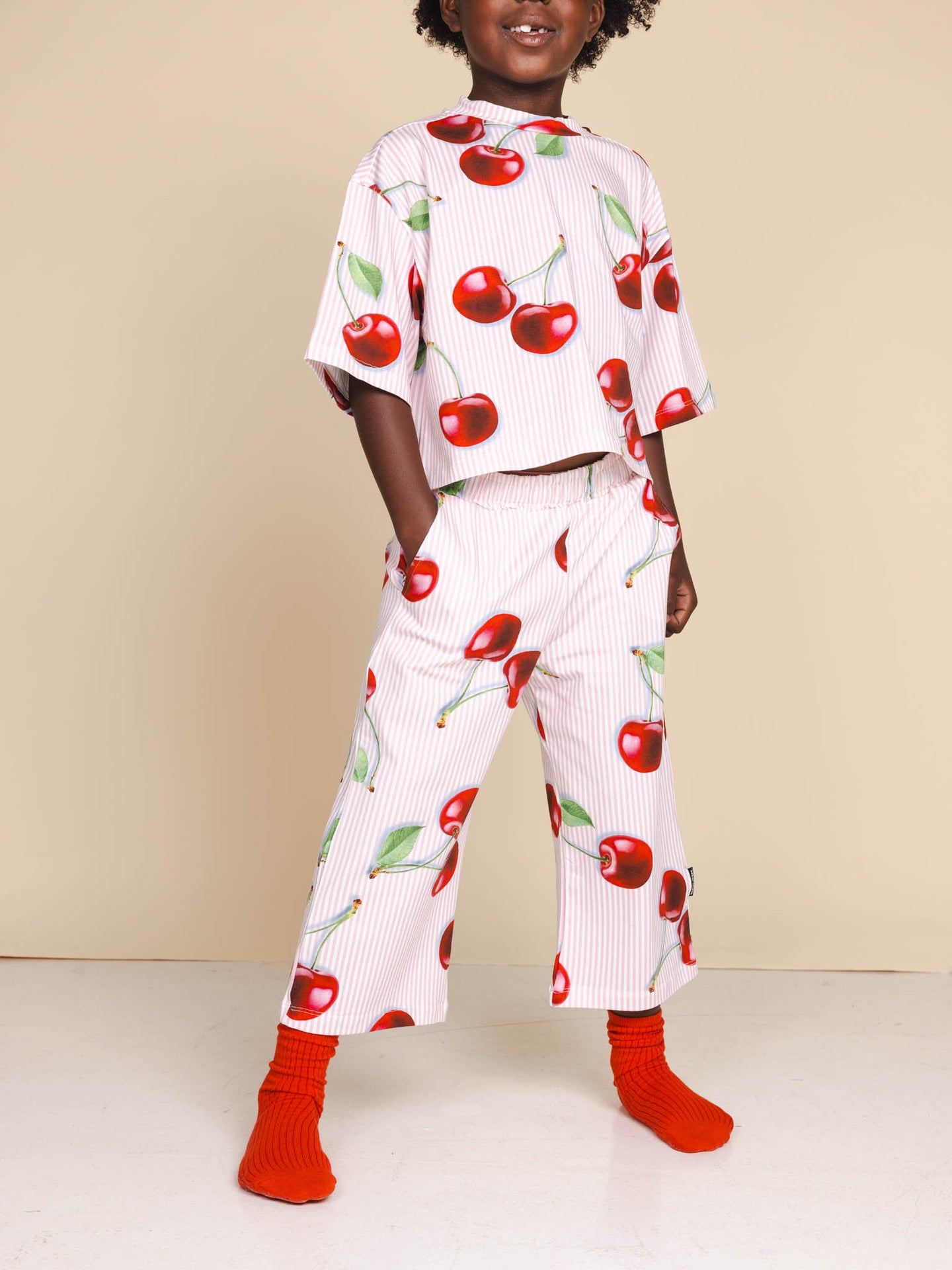 Mon Cherry Cropped T-shirt en Wijde broek set Kids - SNURK