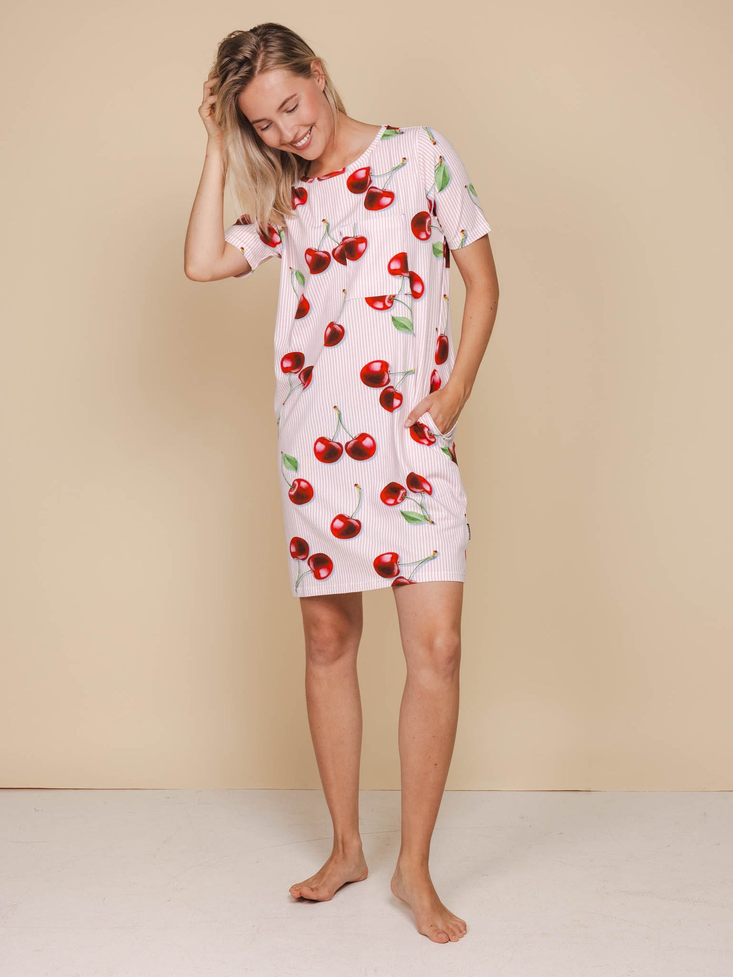 Mon Cherry T-shirt Dress Dames - SNURK