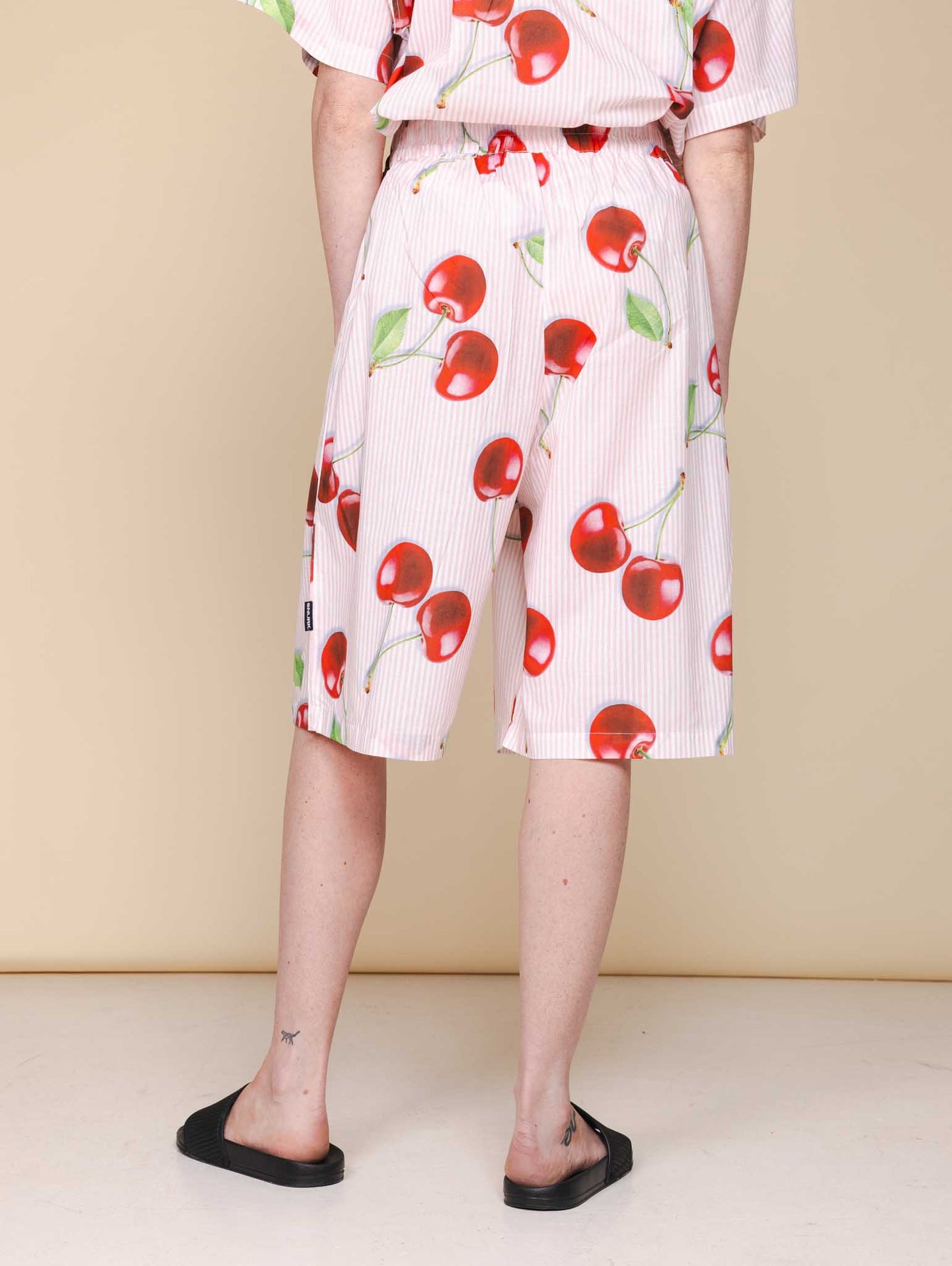 Mon Cherry Wide-Leg Shorts