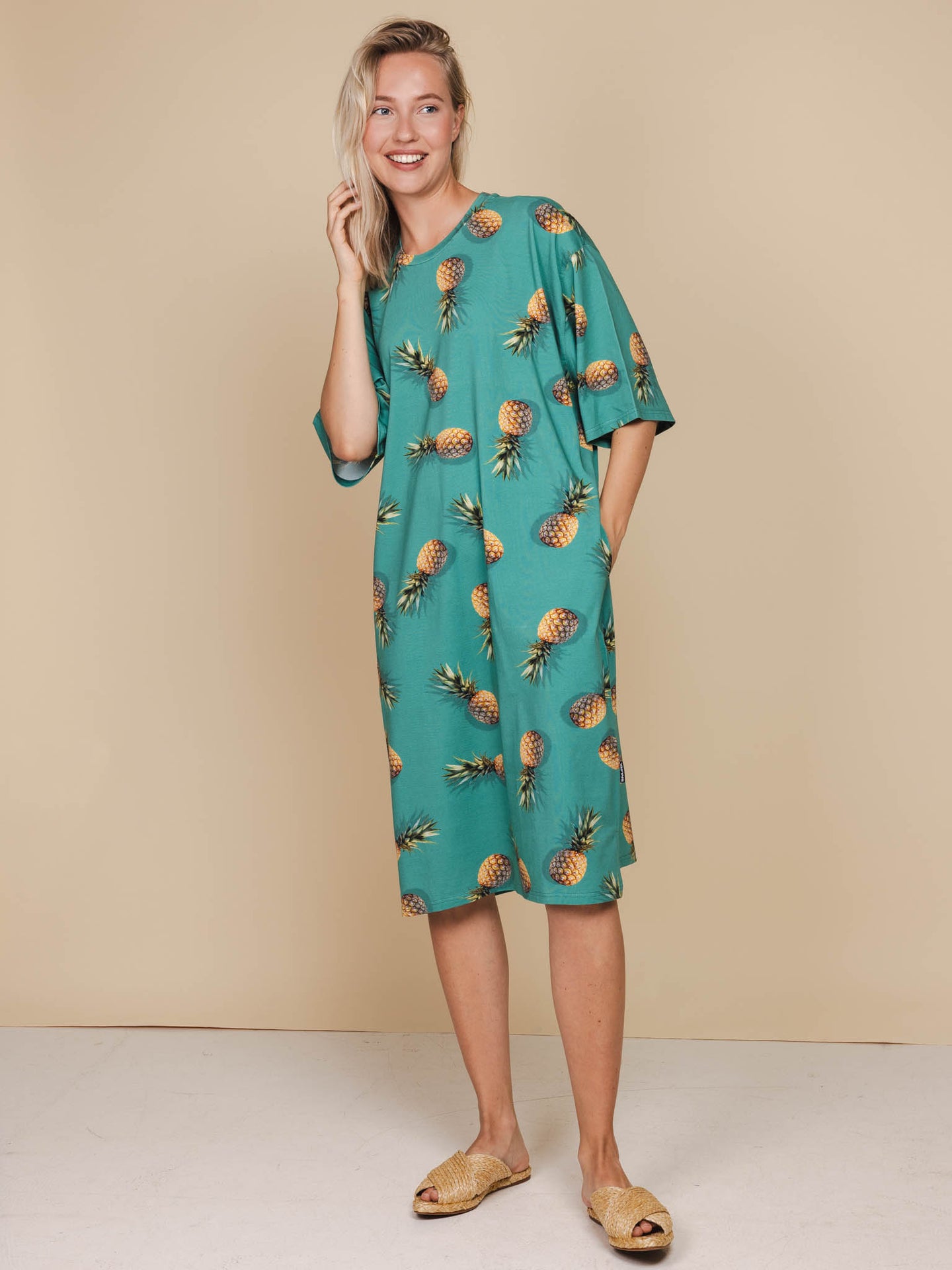 Pineapples Relaxed Tee Dress Damen