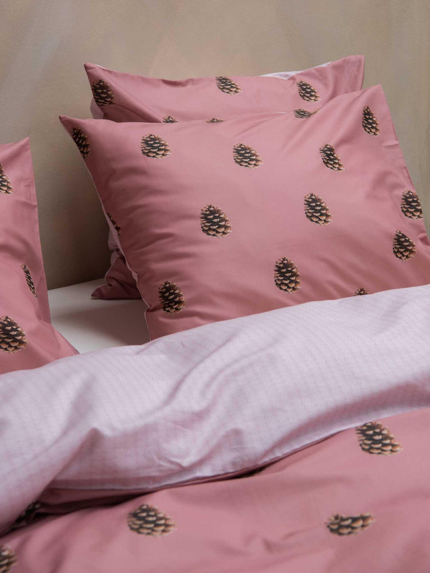 Pinecones Dusty Rose duvet cover