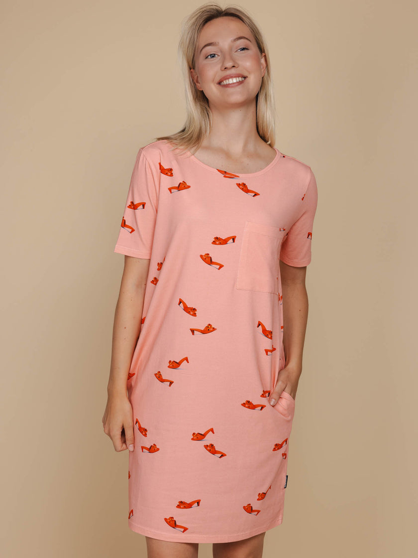 Efteling Rode Schoentjes T-shirt Dress Women