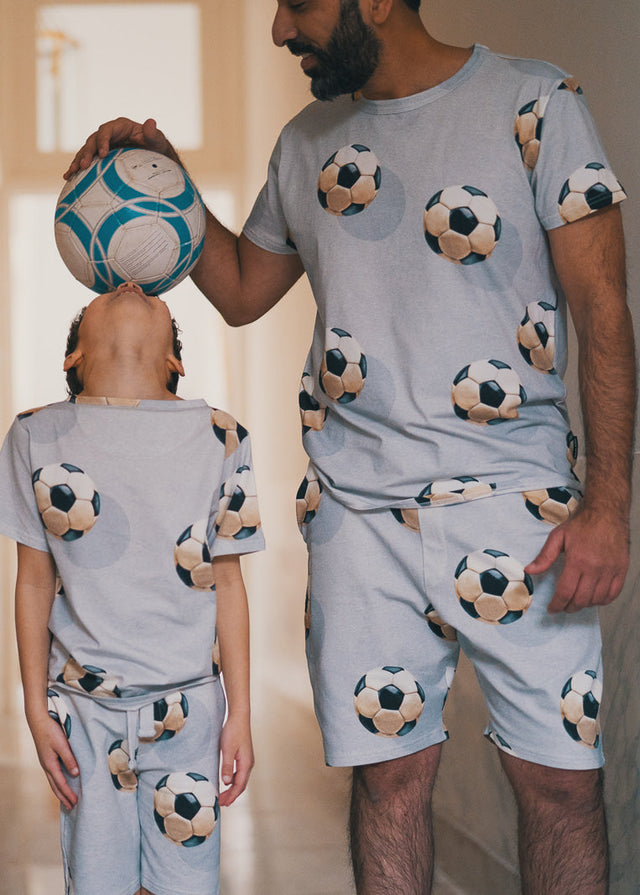 Fussball Grey