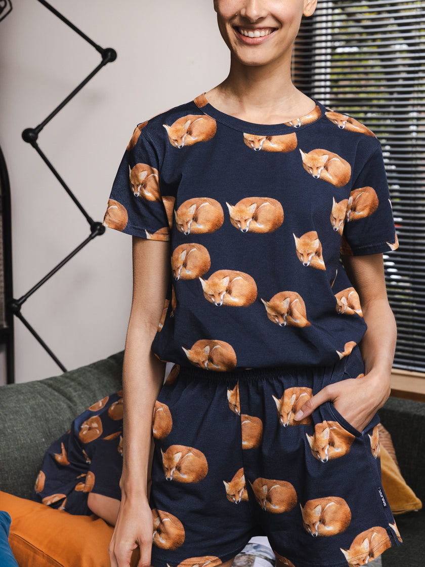 Sleeping Fox T-shirt Unisex
