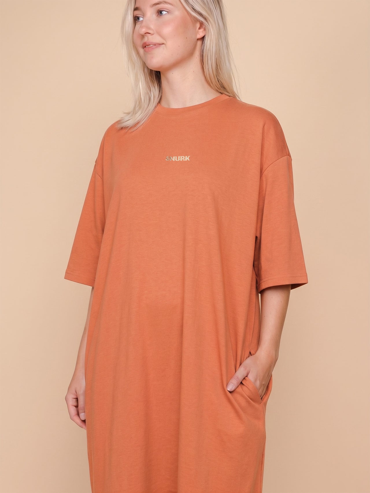 Terracotta Relaxed Tee Dress Dames