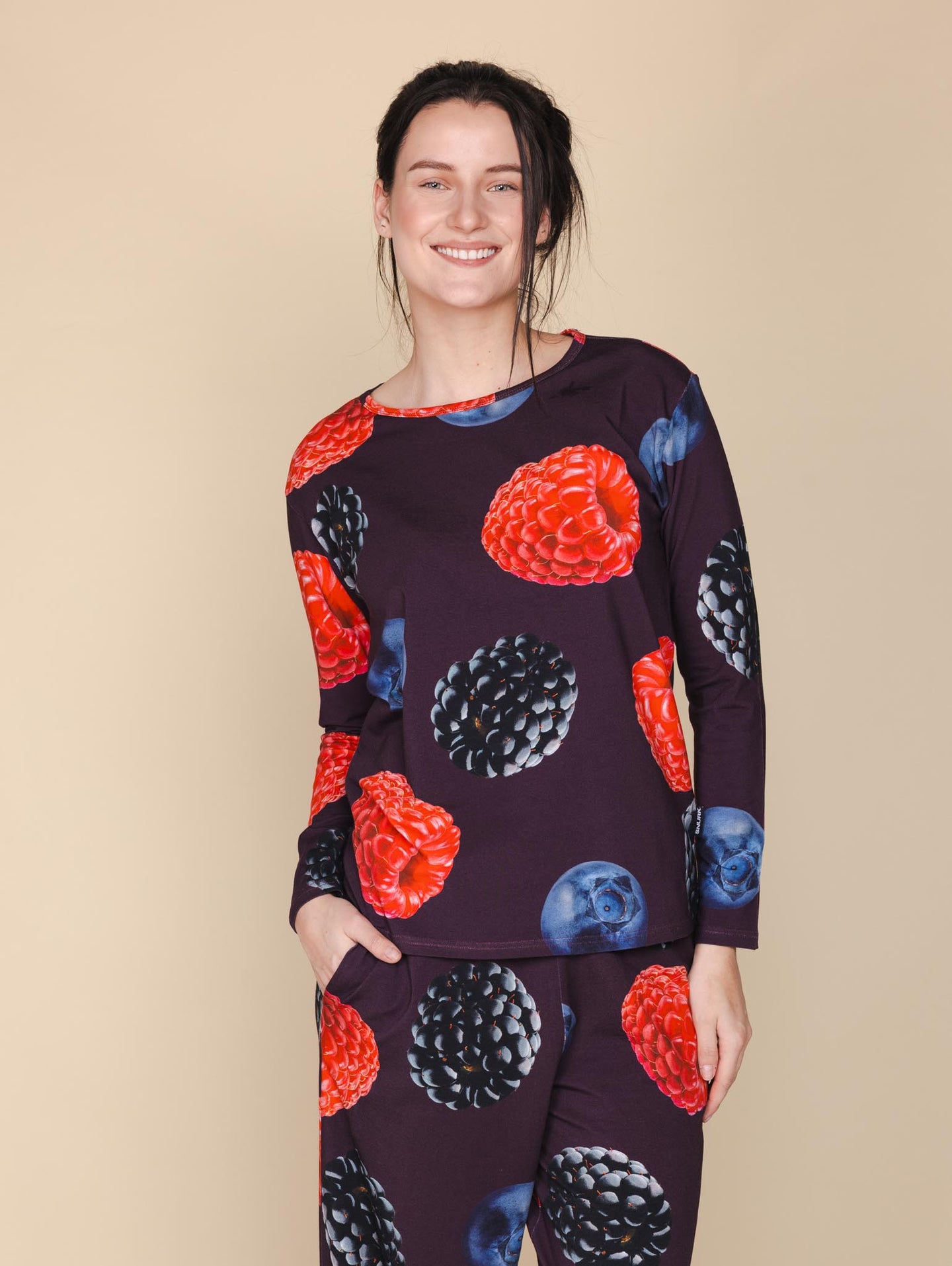 Very Berry Long Sleeve T-shirt Women